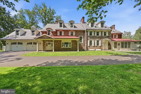 1682 Clydesdale Cir, Yardley, PA 19067