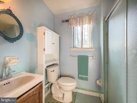 Bath - 1007 Dick Ave, Warminster, PA 18974 photo 1 of 5