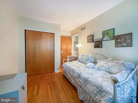 Bedroom - 1007 Dick Ave, Warminster, PA 18974 photo 9 of 10