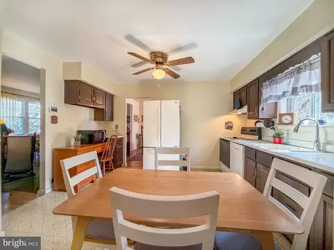Kitchen - 1007 Dick Ave, Warminster, PA 18974 photo 3 of 4