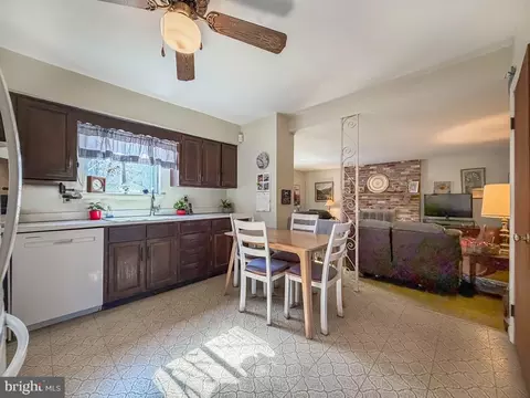 Kitchen - 1007 Dick Ave, Warminster, PA 18974 photo 4 of 4