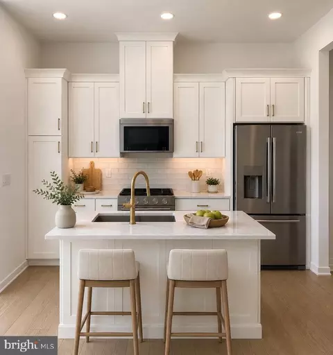 24 Oakwood Ln, Sellersville, PA 18960