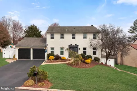 218 Fox Holw, Feasterville Trevose, PA 19053
