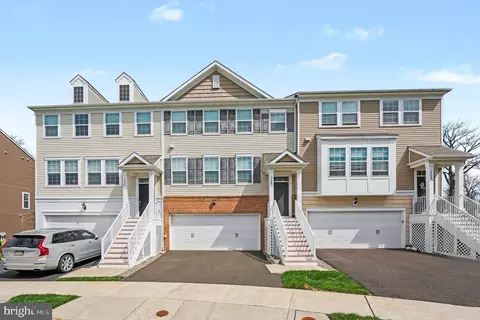 1728 Beacon Ln, Warrington, PA 18976