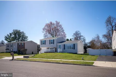 3221 Claridge Rd, Bensalem, PA 19020