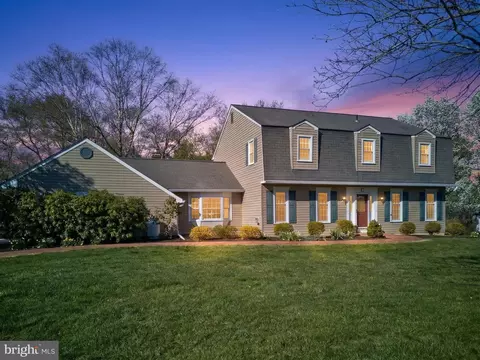 12 Happ Dr, Doylestown, PA 18901
