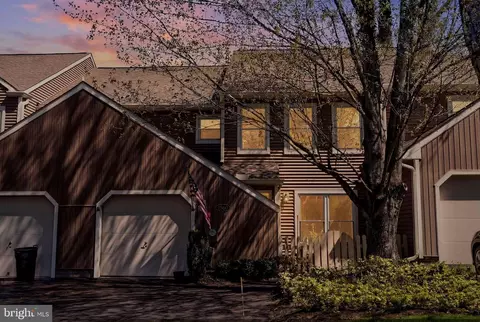 1560 Hummingbird Ct, Yardley, PA 19067