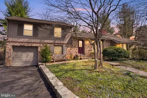 143 Pinehill Rd, Feasterville Trevose, PA 19053