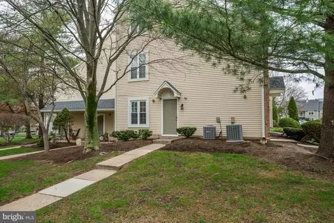 301 Society Pl, Newtown, PA 18940