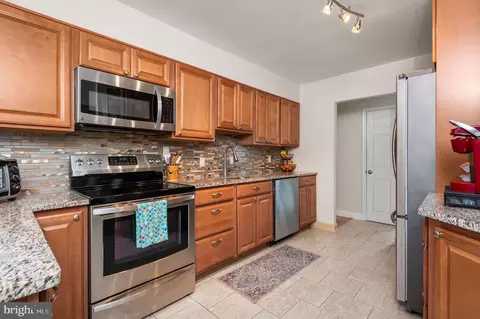1027 Rozel Ave, Southampton, PA 18966