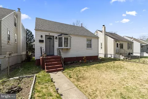 3105 Newportville Rd, Bristol, PA 19007