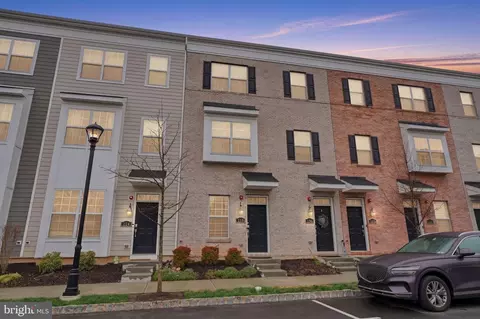 116 Annapolis St #A, Bensalem, PA 19020