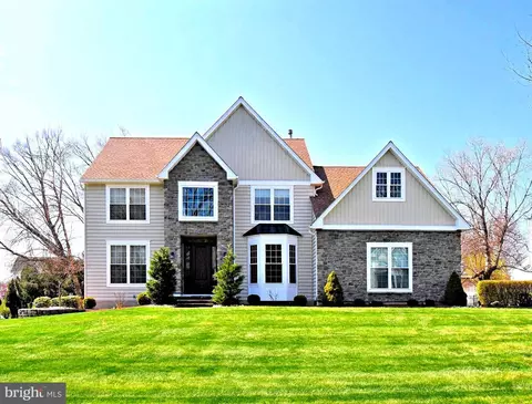 615 Glen Meadow Rd, Richboro, PA 18954