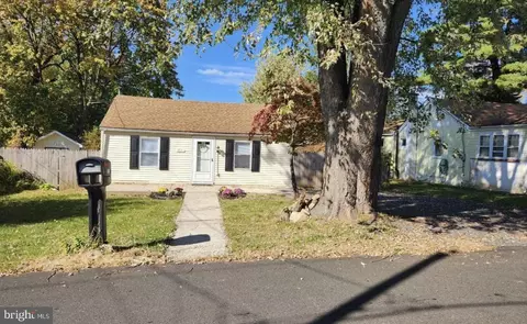 3818 Hollywood Ave, Feasterville Trevose, PA 19053