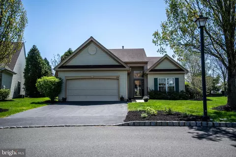 135 S Founders Ct, Warrington, PA 18976