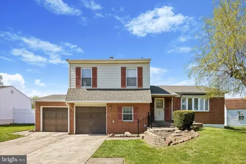 3307 Sweetbriar Pl, Bensalem, PA 19020