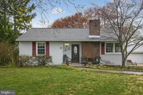 8 Lukens St, Feasterville Trevose, PA 19053