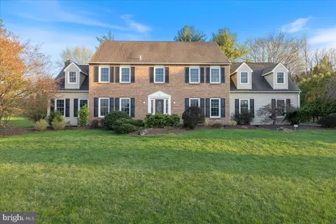 73 Brookside Dr, Southampton, PA 18966