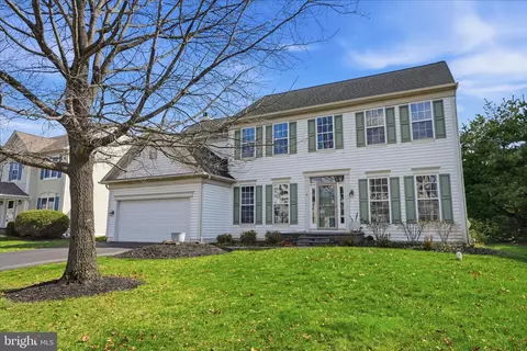 6 Susanna Way, Newtown, PA 18940