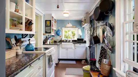 Kitchen - 51 Hillside Ave, Doylestown, PA 18901 photo 3 of 3