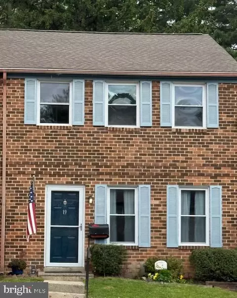 19 Constitution Ave, Doylestown, PA 18901 photo 2