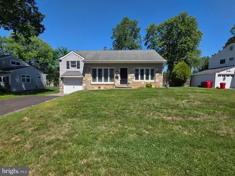 156 Crockett Rd, Warminster, PA 18974