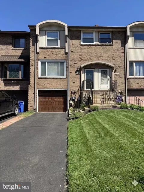 1023 Burnley Ct, Bensalem, PA 19020