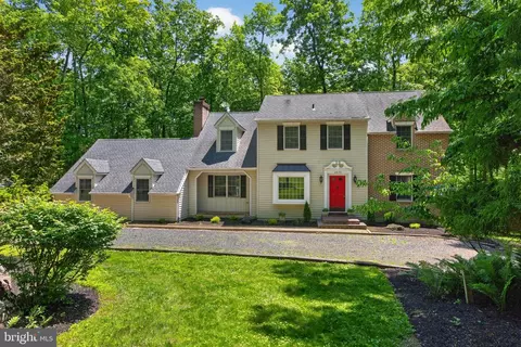 2635 Possum Hollow Rd, Coopersburg, PA 18036