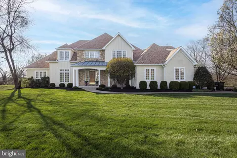 29 Juniper Ct, Carversville, PA 18913