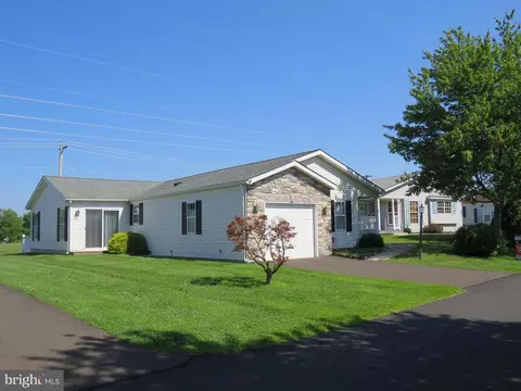 368 Countryside Cir, New Hope, PA 18938