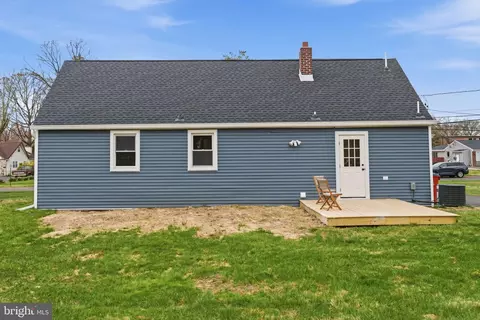 Exterior - 369 Deb Ln, Warminster, PA 18974 photo 4 of 7