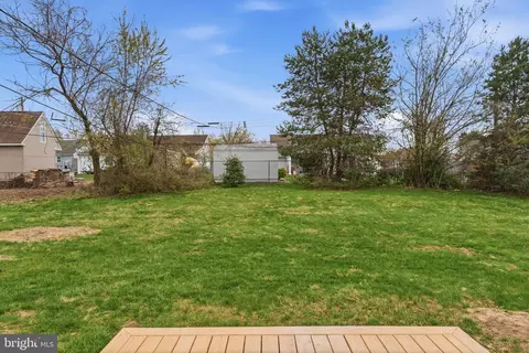 Exterior - 369 Deb Ln, Warminster, PA 18974 photo 6 of 7