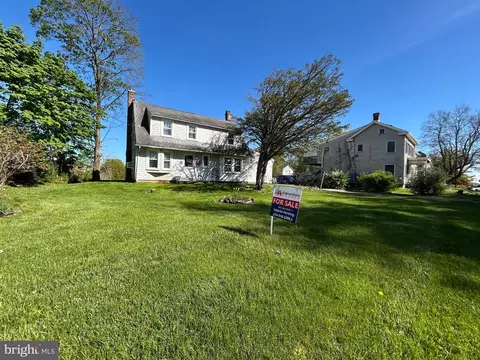 2415 2nd Street Pike, Newtown, PA 18940