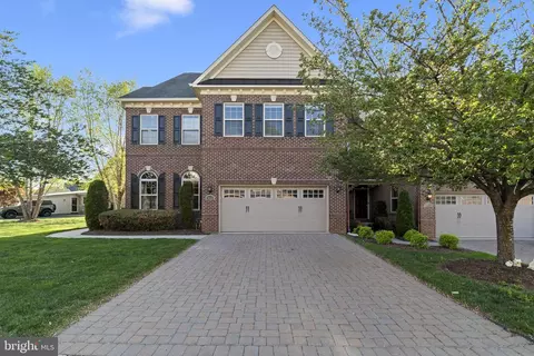 1453 Saint James Dr, Langhorne, PA 19047