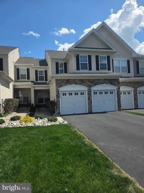 57 Brecknock Ct, Newtown, PA 18940