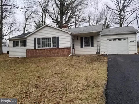 4827 Harrison Rd, Doylestown, PA 18902