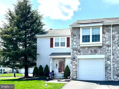 453 Marion Ct, Holland, PA 18966