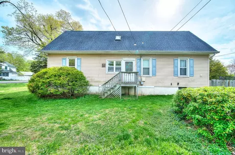 Exterior - 2194 Harmony Ln, Jamison, PA 18929 photo 5 of 6