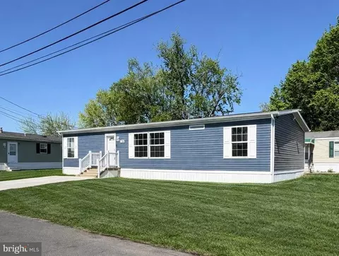 138 Truman Dr, Fairless Hills, PA 19030