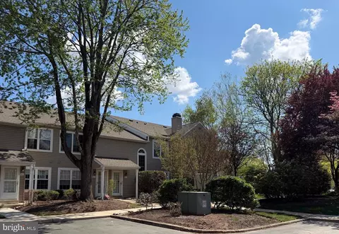 16012 Beacon Hill Dr, Southampton, PA 18966