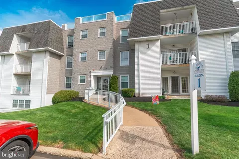 1000 Centennial Station Dr, Warminster, PA 18974