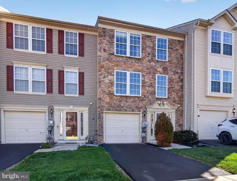 207 Windsor Ct, Quakertown, PA 18951