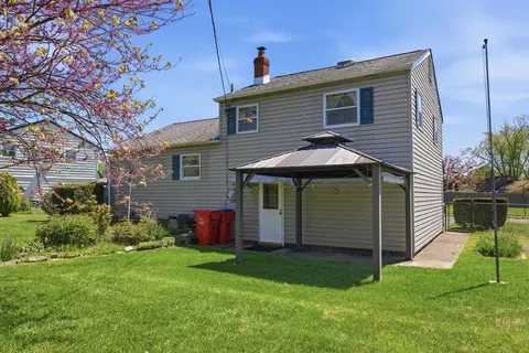 Exterior - 903 Pine Rd, Warminster, PA 18974 photo 6 of 6