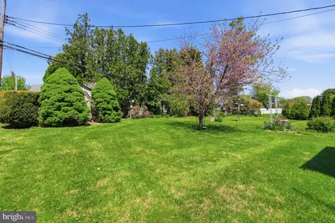 Exterior - 903 Pine Rd, Warminster, PA 18974 photo 3 of 6
