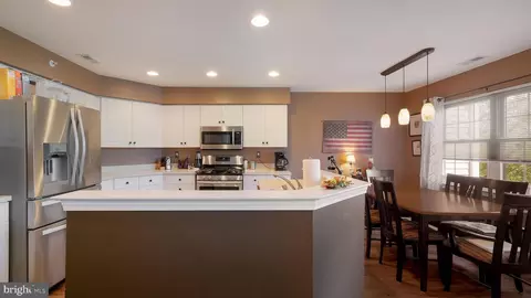 Kitchen - 202 Willowoak Ct, Warwick, PA 18974 photo 2 of 4