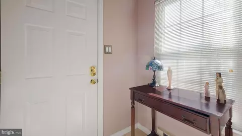 Entry Way - 202 Willowoak Ct, Warwick, PA 18974 photo 1 of 8