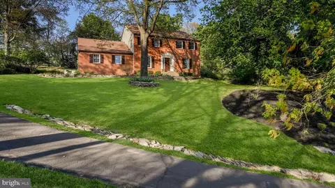 9 Old Nursery Rd, Furlong, PA 18925