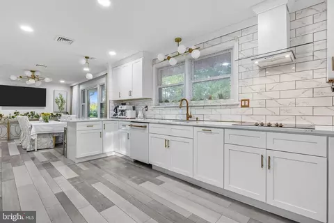 3 Dogwood Dr, Southampton, PA 18966