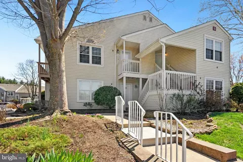 1806 Beacon Hill Dr #1806, Southampton, PA 18966