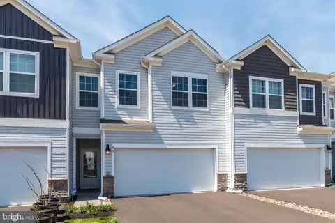 88 Fonthill Ct, Quakertown, PA 18951